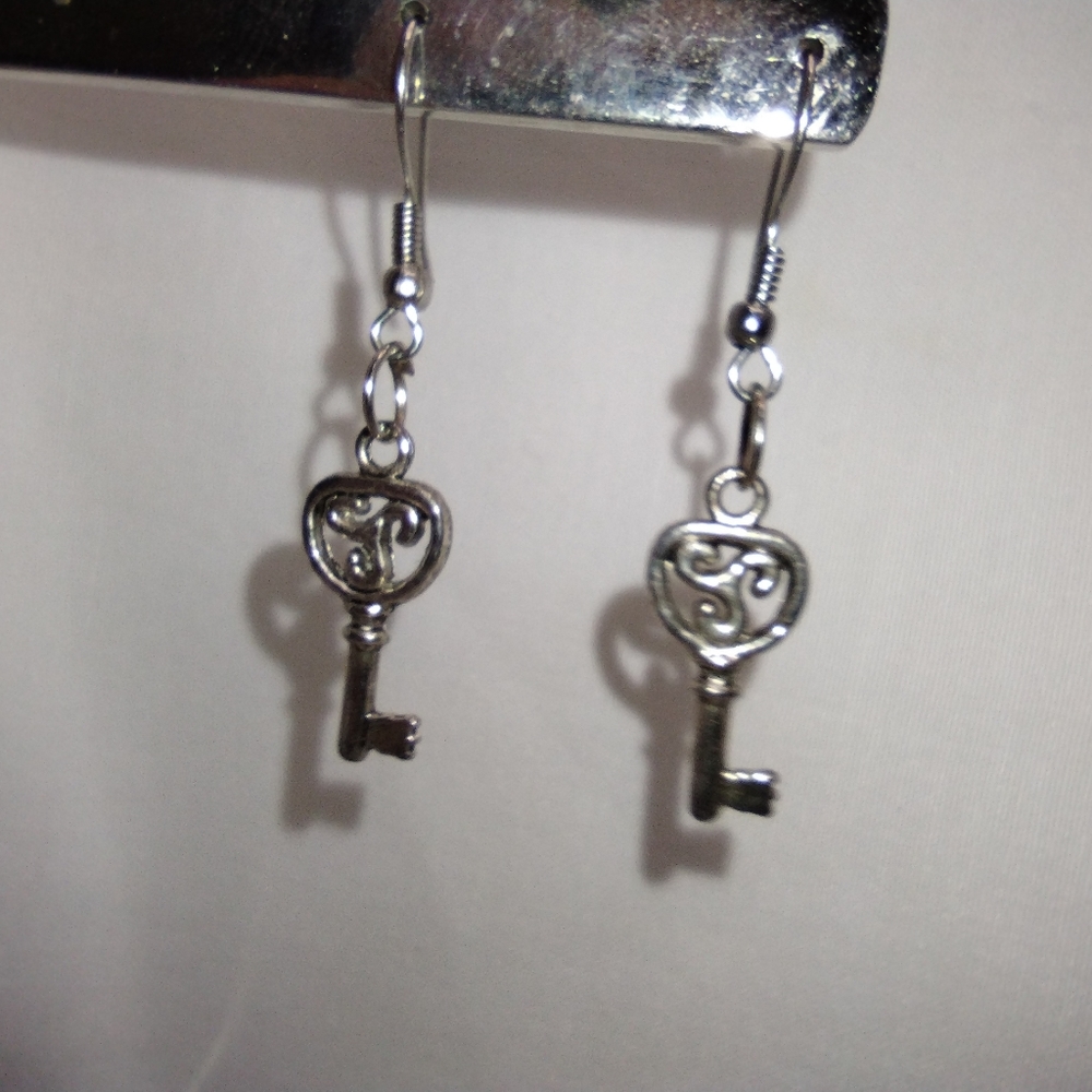 Key earrings - Picture 4 of 4